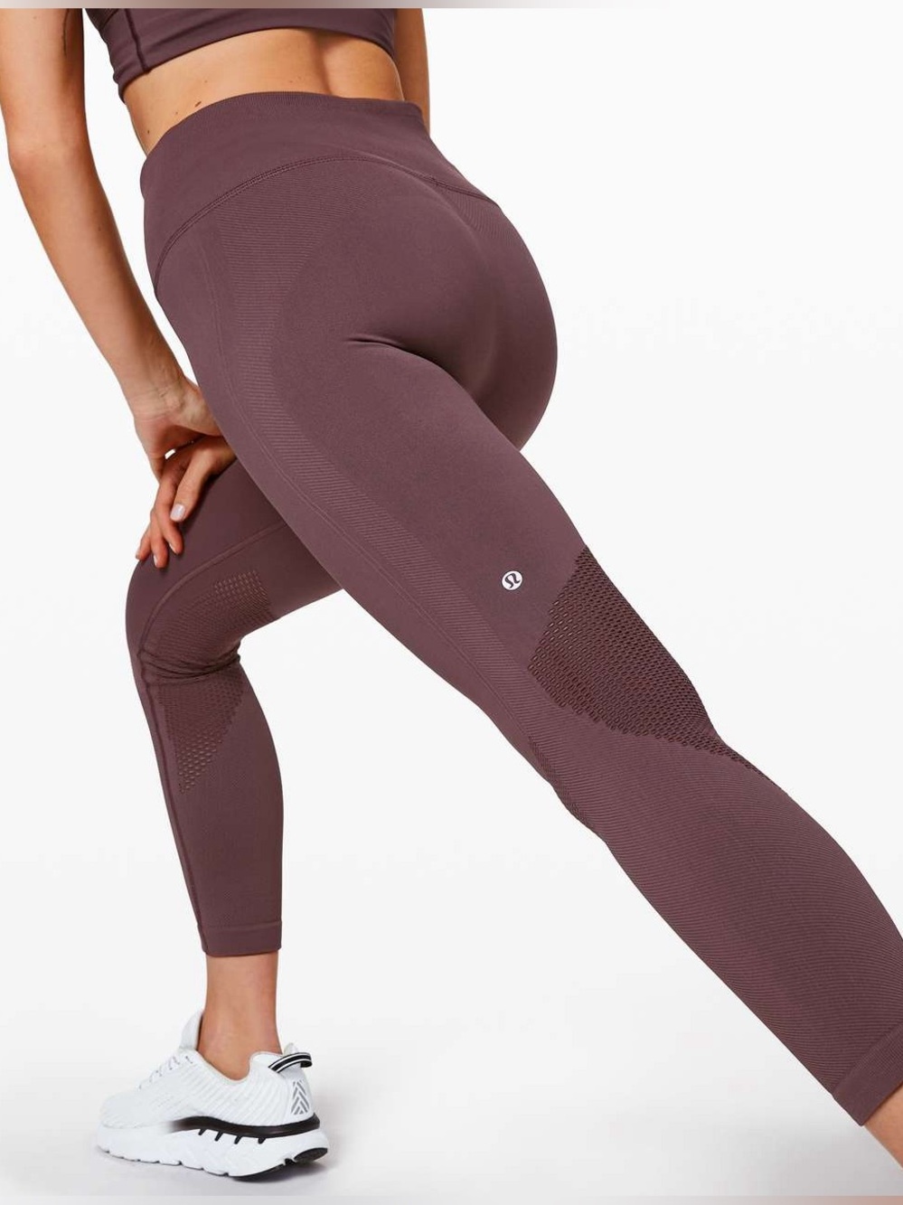 Lululemon For the Chill of It Tight.
Color Cherry Cola. S 6 NWT